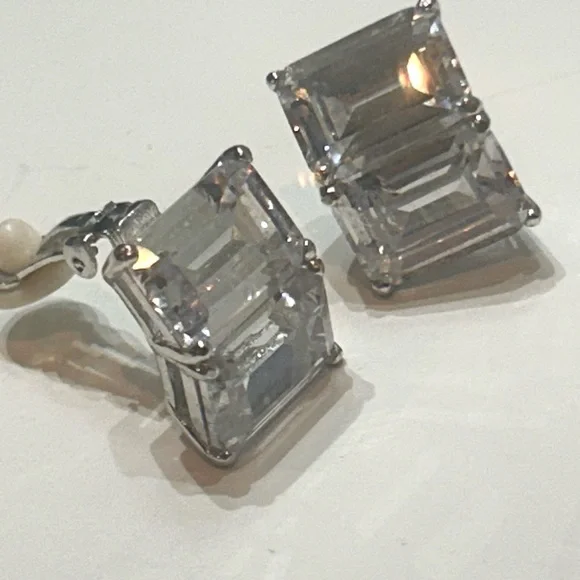 Carlisle Large Emerald Cut Crystal Clip Earrings Double Baguette Rhodium NWOT - Picture 4 of 11